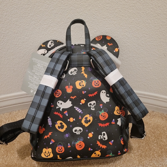 Loungefly Halloween Mickey Mouse AOP backpack - Picture 3 of 4